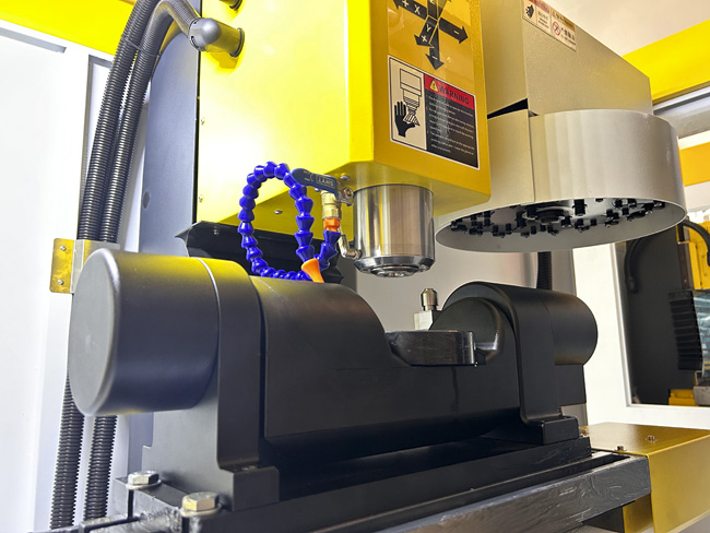 VMC300小型五軸機床主軸